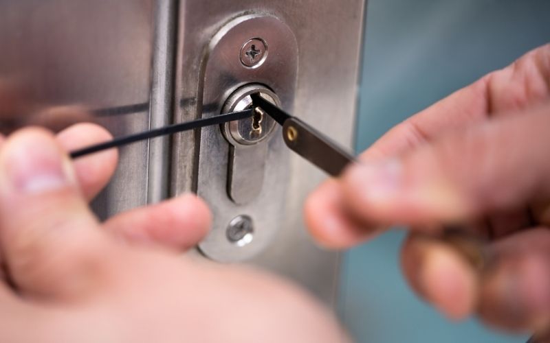 Fermeture provisoire après effraction à Grasse